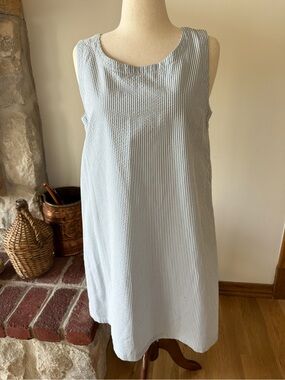 Lafayette 148 New York Seersucker Sleeveless Shift Dress